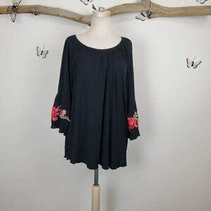 Cure black stretchy bell sleeve top boho